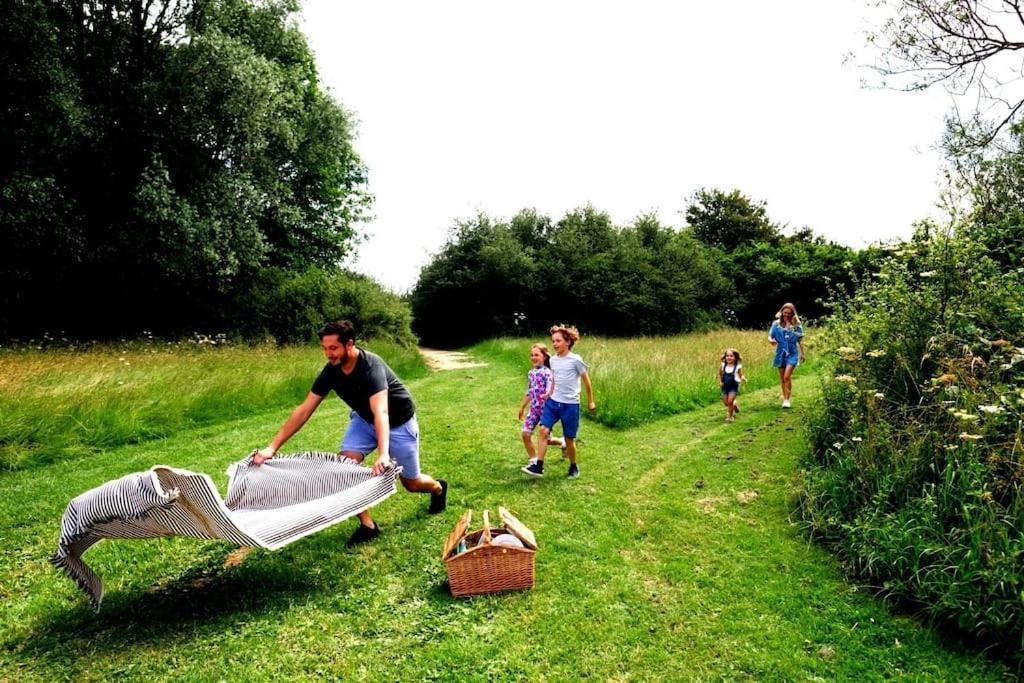 Roseberry Cottage - Lower Mill Estate Somerford Keynes Экстерьер фото